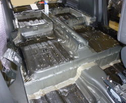 Vorschriften und technische Regeln bei Gefahrstoffen müssen eingehalten werden. Brandschadenreinigung nach Vorschrift